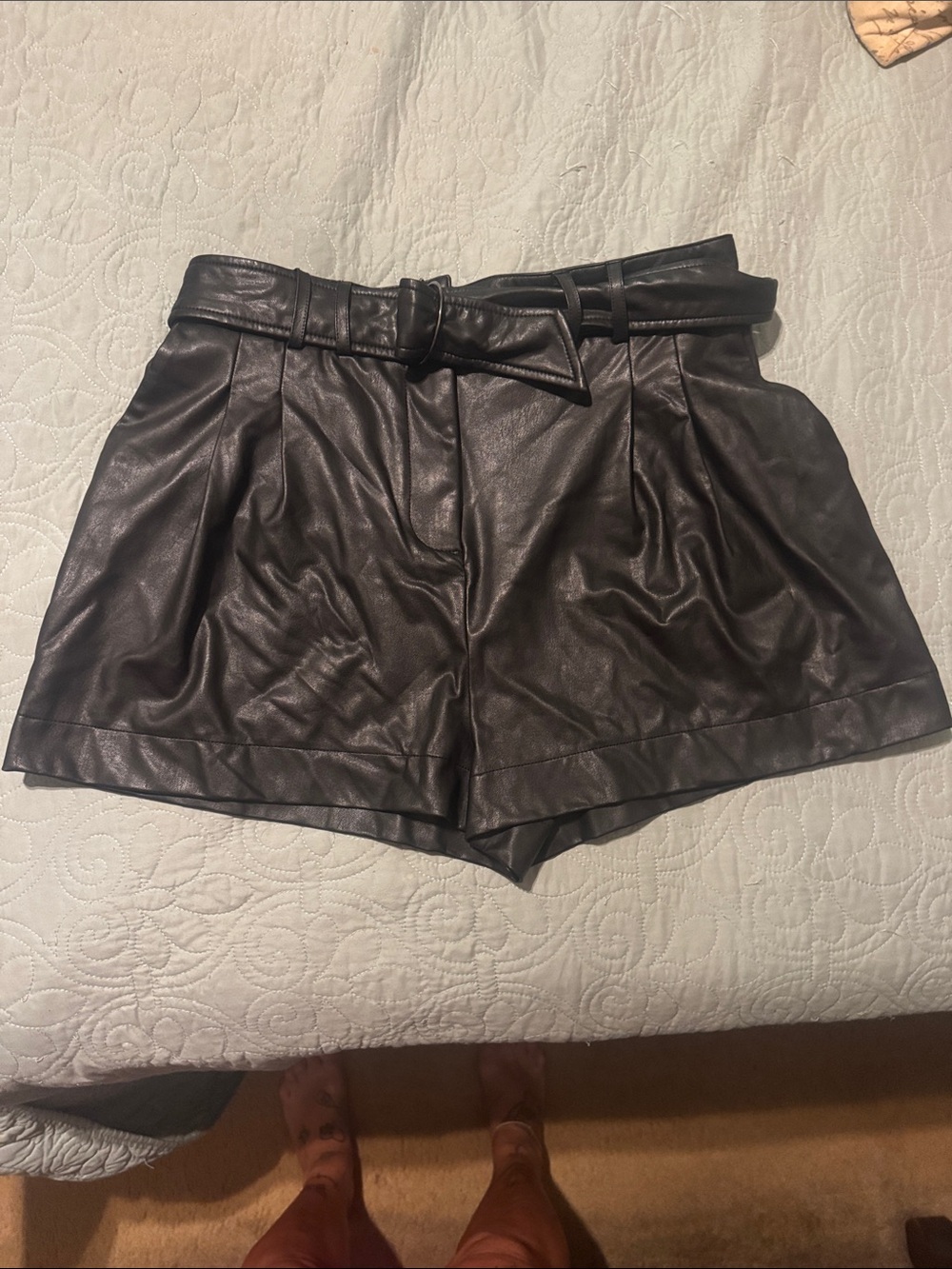 Guess Black High-Waist Faux Leather Paperbag Shorts with Belt XL
